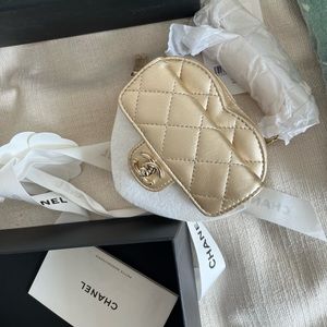 NWT Chanel Gold Heart Belt Bag 22S